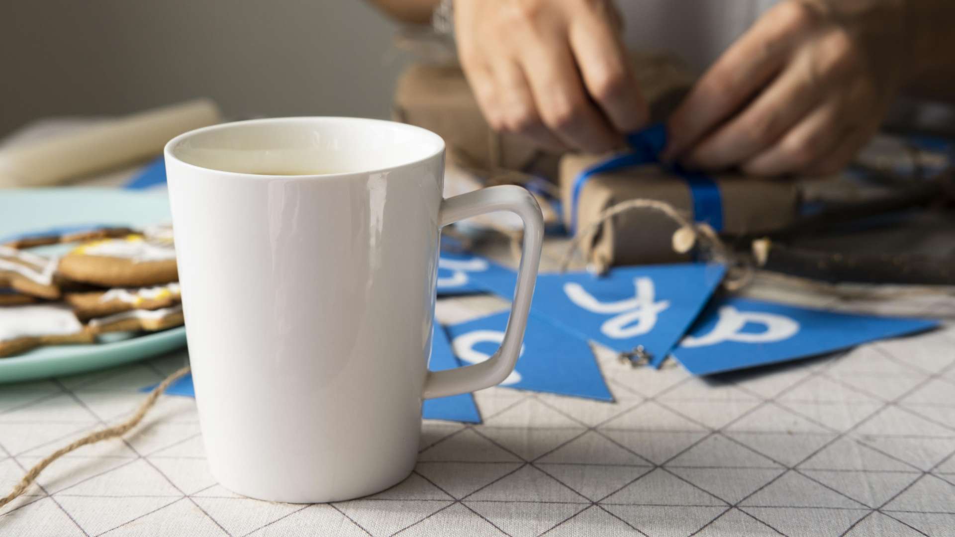 pourquoi-offrir-un-mug-personnalise - Menthallo - Agence de communication à Marmande - Objets personnalisés