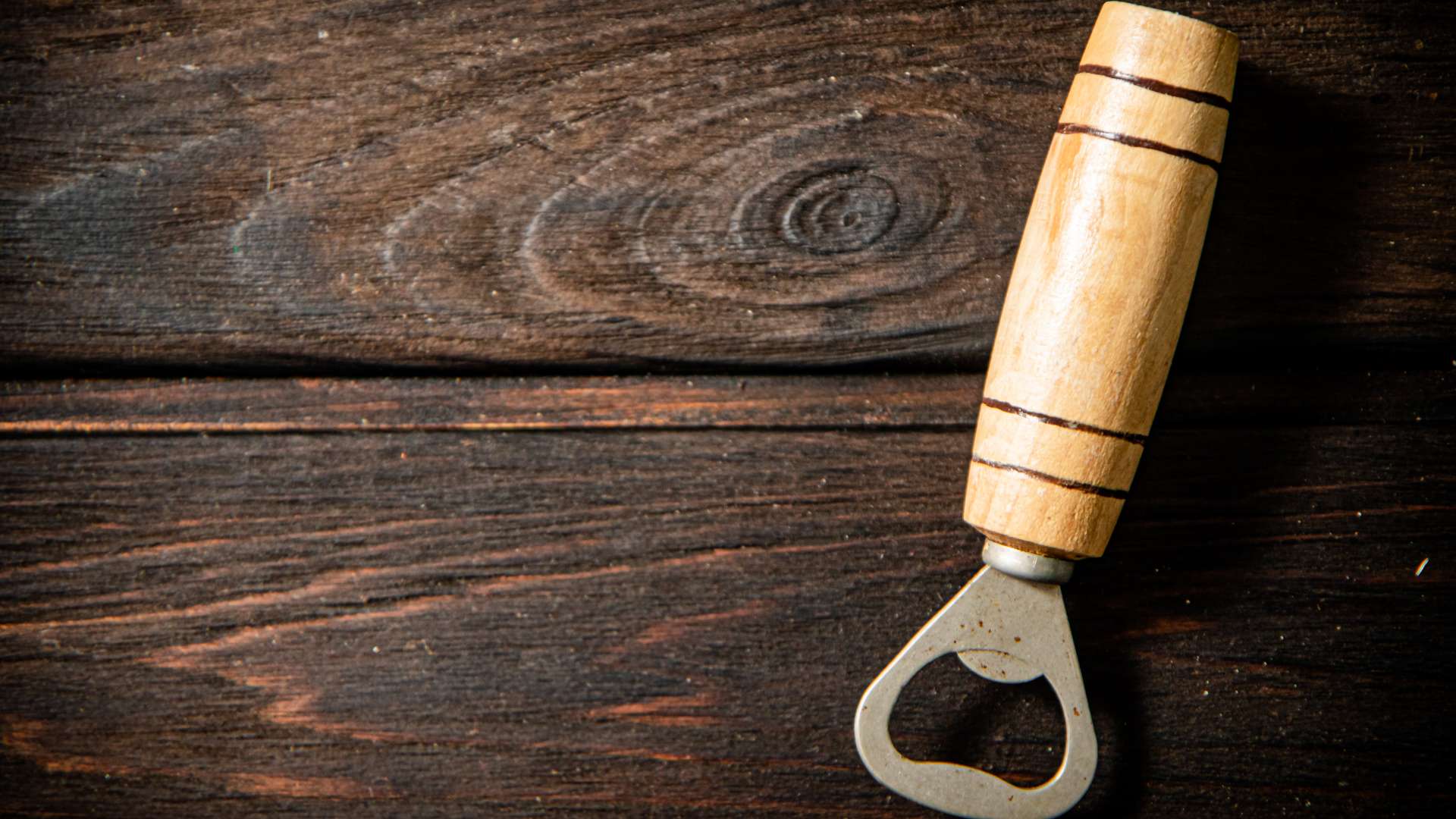 décapsuleur magnétique bambou - Menthallo - Agence de communication à Marmande - Objets personnalisés – 1