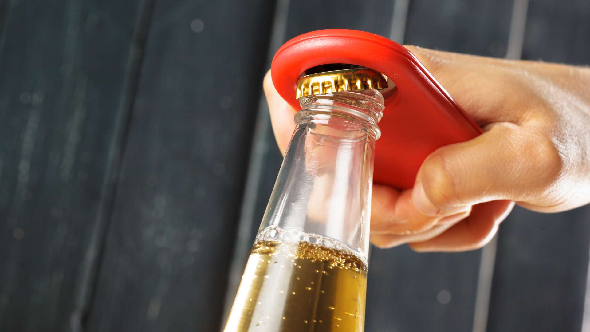 décapsuleur magnétique bambou - Menthallo - Agence de communication à Marmande - Objets personnalisés – 3