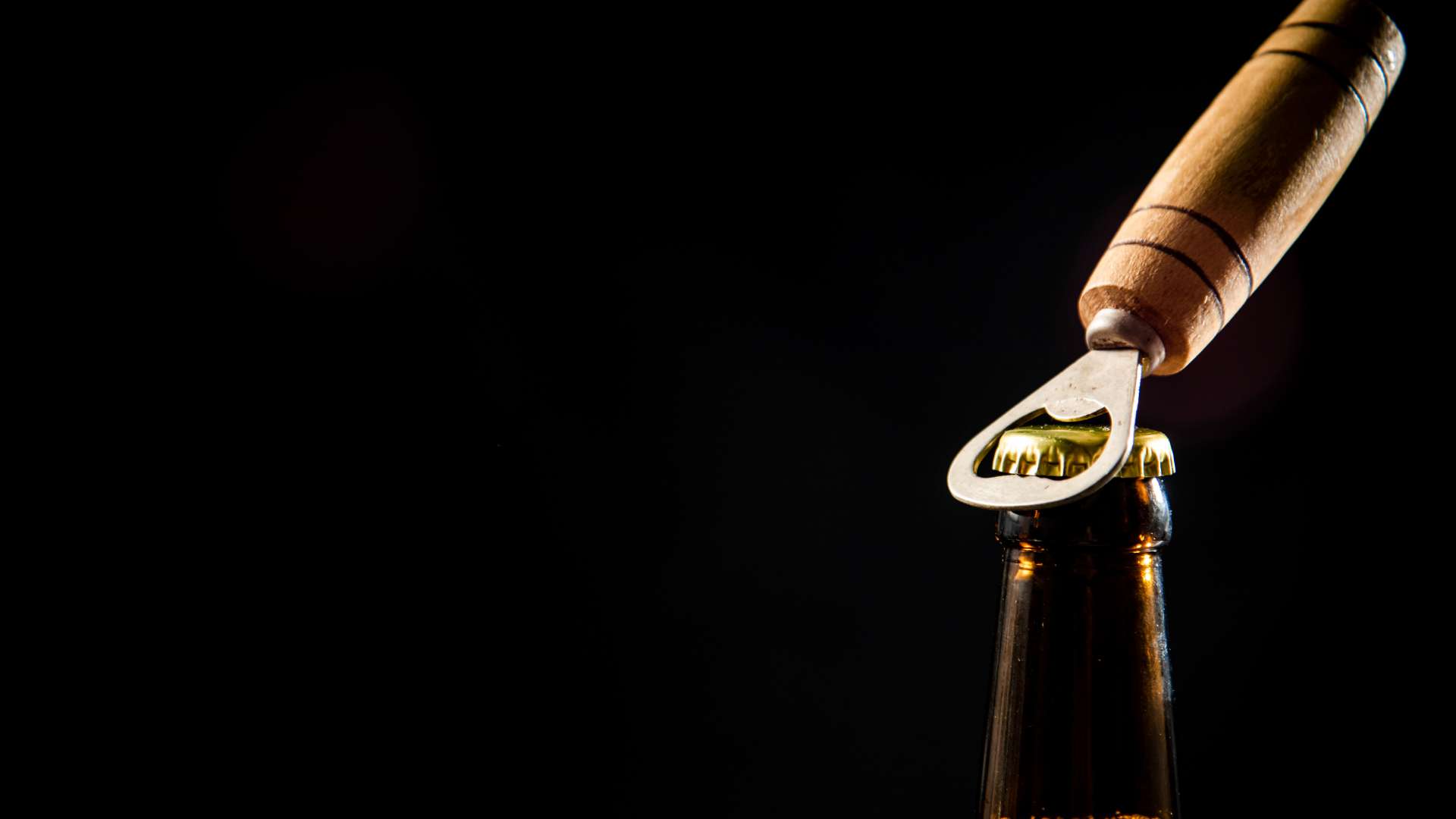 décapsuleur magnétique bambou - Menthallo - Agence de communication à Marmande - Objets personnalisés